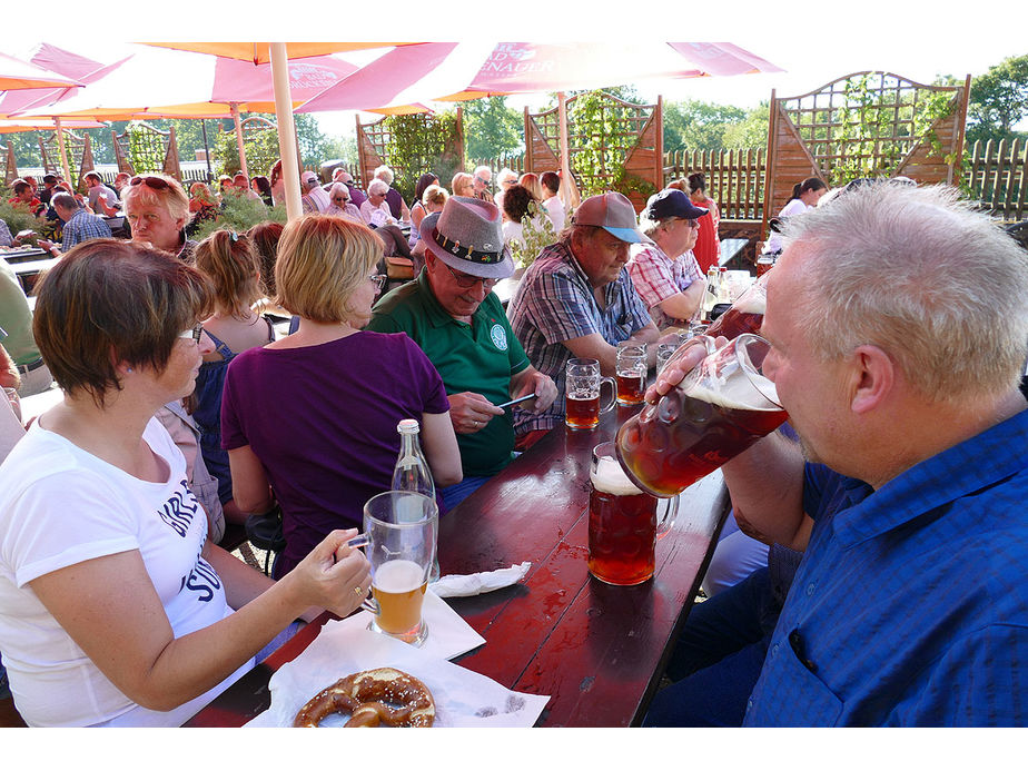 Sankt Crescentius on Tour in Ostheim und auf dem Kreuzberg (Foto: Karl-Franz Thiede)